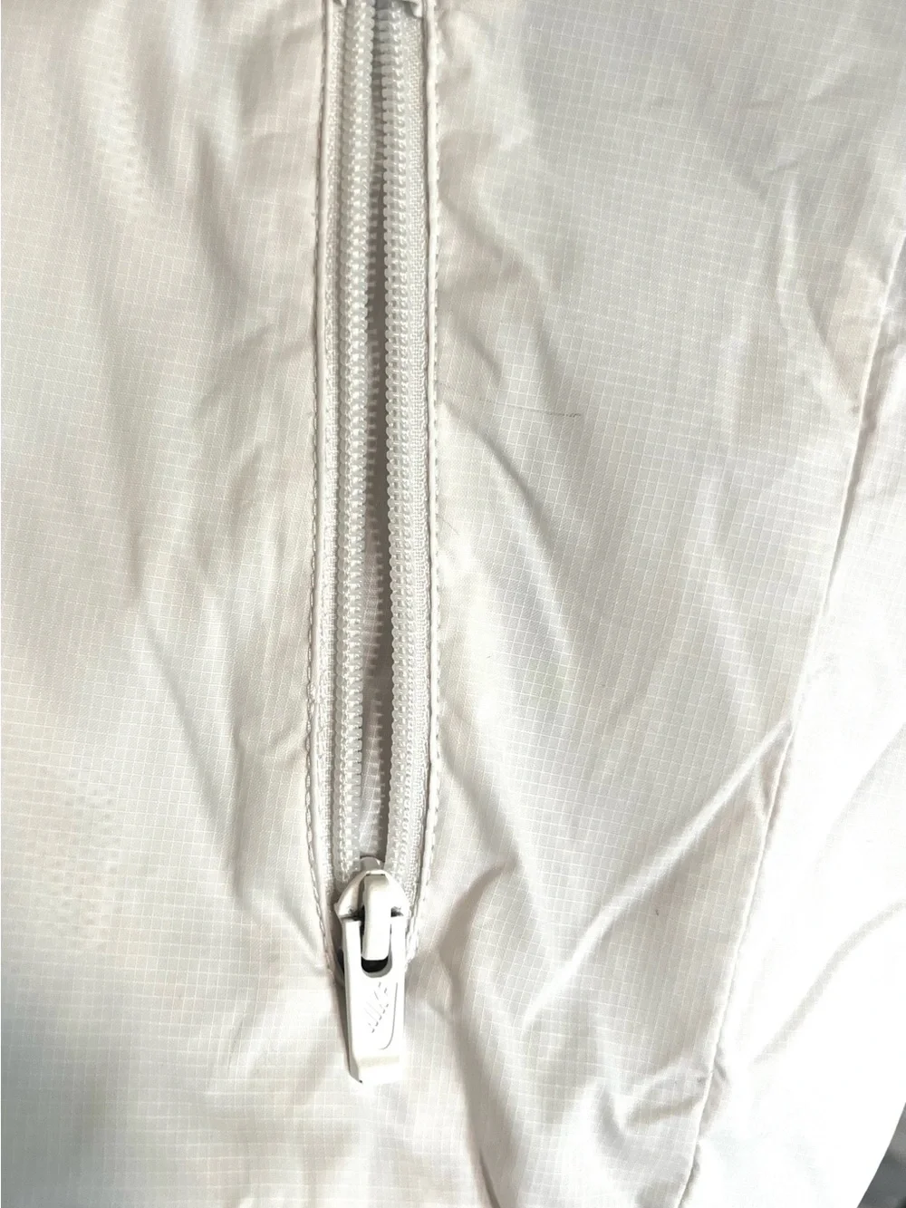 Nike windbreaker bold